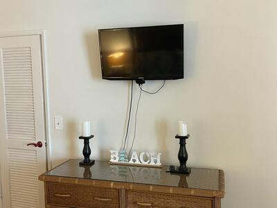 825 Egret Circle, Delray Beach, FL 33444