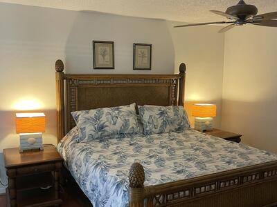 825 Egret Circle, Delray Beach, FL 33444