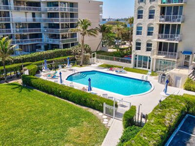 3230 S Ocean Boulevard, Palm Beach, FL 33480