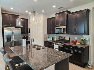 9985 SW Trumpet Tree Circle, Port Saint Lucie, FL 34987