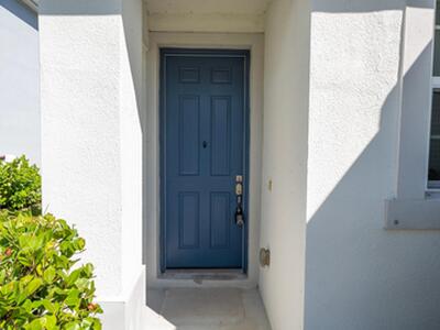 10885 SW Robbia Way, Port Saint Lucie, FL 34987