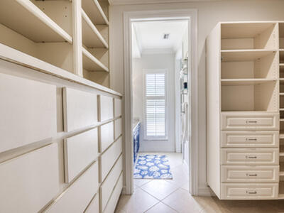 10182 SE Acorn Way, Jupiter, FL 33469