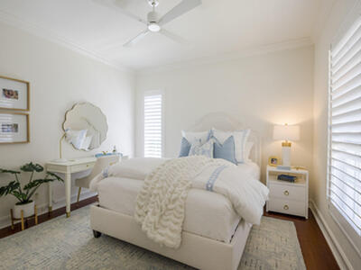 10182 SE Acorn Way, Jupiter, FL 33469