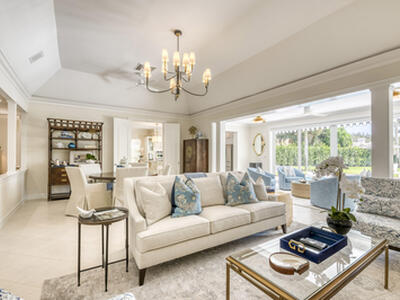 10182 SE Acorn Way, Jupiter, FL 33469