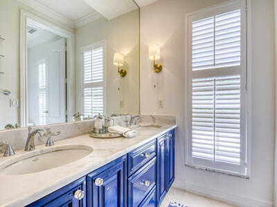 10182 SE Acorn Way, Jupiter, FL 33469