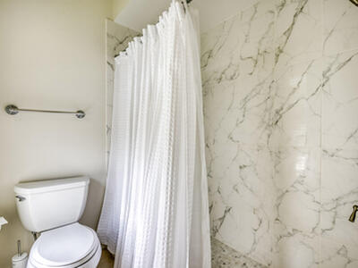 10182 SE Acorn Way, Jupiter, FL 33469