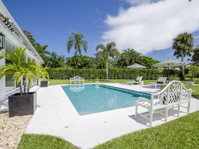 10182 SE Acorn Way, Jupiter, FL 33469