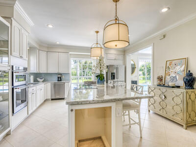 10182 SE Acorn Way, Jupiter, FL 33469