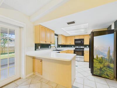 2265 44th Avenue, Vero Beach, FL 32966