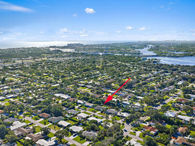 372 Franklin Road, Tequesta, FL 33469