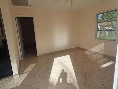 1021 Selkirk Street N, West Palm Beach, FL 33405