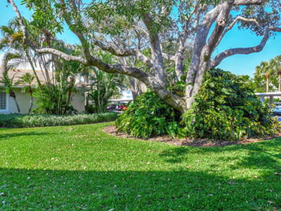 318 Oak Harbour Drive, Juno Beach, FL 33408