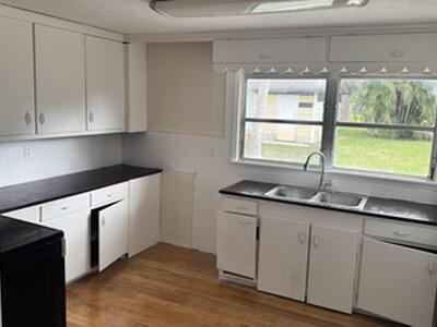 5609 SE Jack Avenue, Stuart, FL 34997