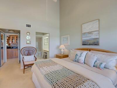 143 Bay Colony Drive N, Juno Beach, FL 33408