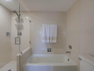 143 Bay Colony Drive N, Juno Beach, FL 33408