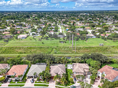 1289 Beacon Circle, Wellington, FL 33414