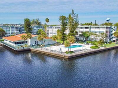 2731 Taft Street, Hollywood, FL 33020