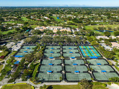 24 Stratford Drive, Boynton Beach, FL 33436