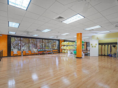 24 Stratford Drive, Boynton Beach, FL 33436