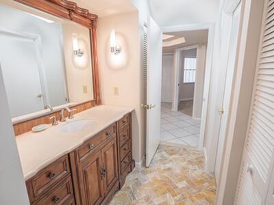 123 Bay Colony Drive N, Juno Beach, FL 33408