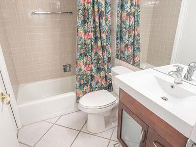 123 Bay Colony Drive N, Juno Beach, FL 33408