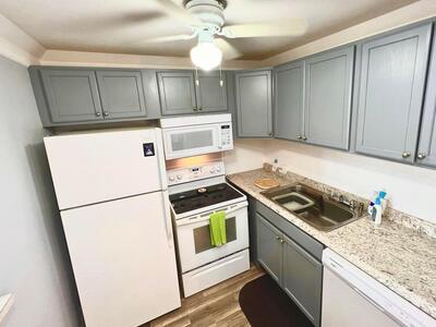 273 Mansfield G, Boca Raton, FL 33434