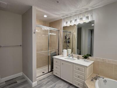 33 Harbour Isle Drive W, Fort Pierce, FL 34949