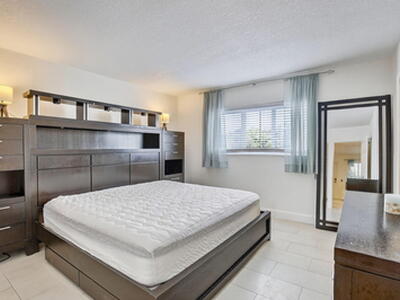 581 Blue Heron Drive, Hallandale Beach, FL 33009