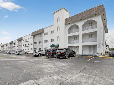 581 Blue Heron Drive, Hallandale Beach, FL 33009