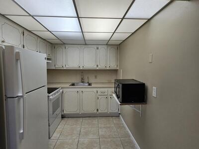 114 Norwich E, West Palm Beach, FL 33417