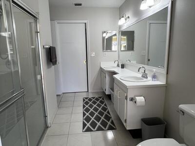 9775 Sun Pointe Drive, Boynton Beach, FL 33437