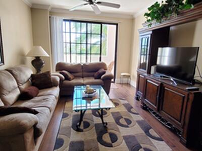 233 S Federal Highway