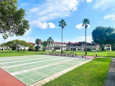 15 Willowbrook Lane, Delray Beach, FL 33446