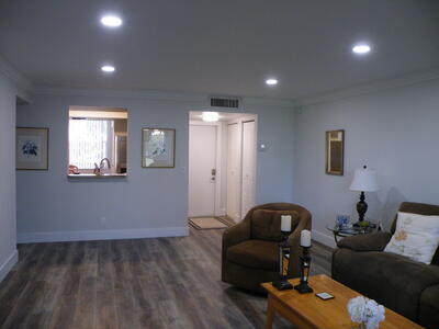 15 Willowbrook Lane, Delray Beach, FL 33446