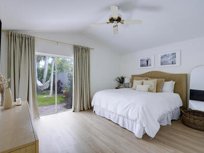 32 Admirals Court, Palm Beach Gardens, FL 33418