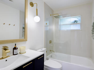 32 Admirals Court, Palm Beach Gardens, FL 33418