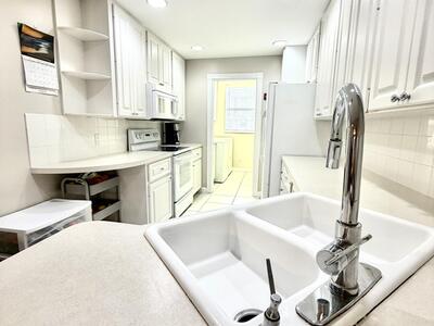 488 Capistrano Drive, Palm Beach Gardens, FL 33410