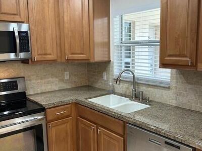 10330 N Military Trail, Palm Beach Gardens, FL 33410