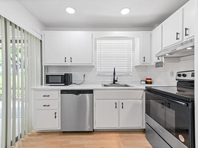 100 Royal Palm Way, Boca Raton, FL 33432