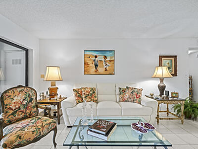 5153 Oak Hill Lane, Delray Beach, FL 33484