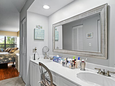 5153 Oak Hill Lane, Delray Beach, FL 33484