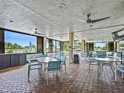 5153 Oak Hill Lane, Delray Beach, FL 33484