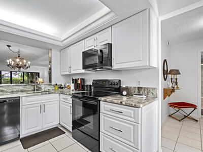 5153 Oak Hill Lane, Delray Beach, FL 33484