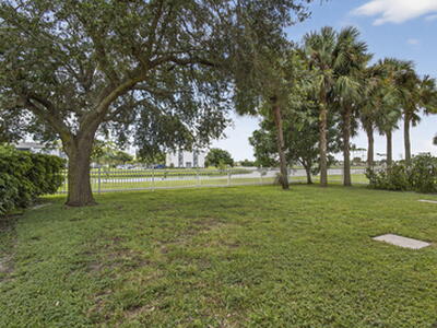 2089 Reston Circle, Royal Palm Beach, FL 33411