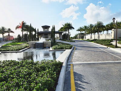 16892 Strasbourg Lane, Delray Beach, FL 33446