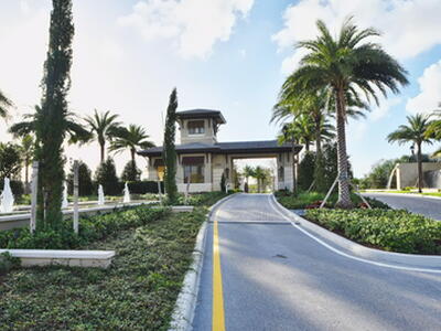 16892 Strasbourg Lane, Delray Beach, FL 33446