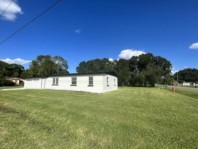 3176 S 25th Street, Fort Pierce, FL 34981