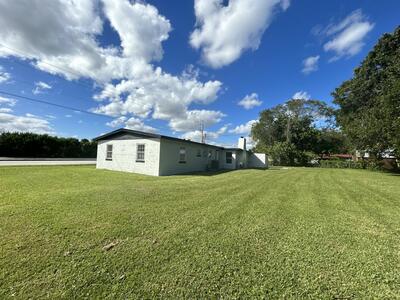 3176 S 25th Street, Fort Pierce, FL 34981