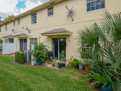 9949 E Villa Circle, Vero Beach, FL 32966