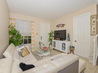 9949 E Villa Circle, Vero Beach, FL 32966